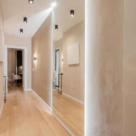 Appartement Contemporary Minimalist By Rems Málaga