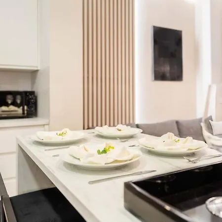 Contemporary Minimalist By Rems * Málaga