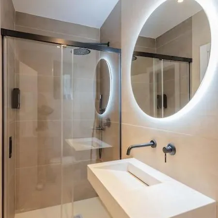 Contemporary Minimalist By Rems Appartement *